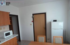 Prerobený 1 izbový byt 38 m2, Prievidza, ul. Energetikov